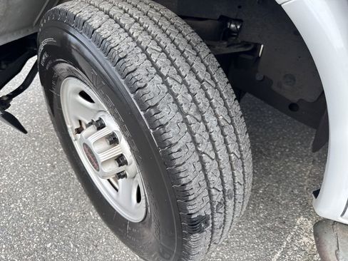 Used 2023 GMC Savana 2500 w/ Driver Convenience Package image 24