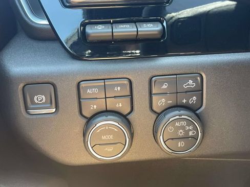 Certified 2025 Chevrolet Silverado 2500 High Country w/ High Country Premium Package AWD/4WD image 25