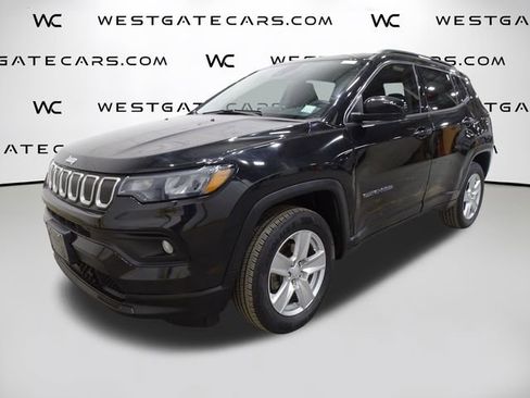 Used 2022 Jeep Compass Latitude image 1