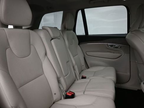 Used 2023 Volvo XC90 B6 Plus w/ Protection Package Premier AWD/4WD image 34