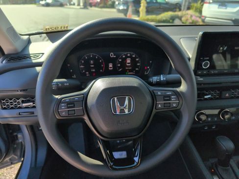 New 2025 Honda Accord SE image 15