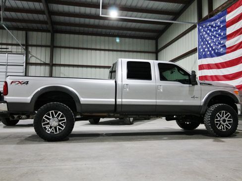 Used 2016 Ford F250 Lariat AWD/4WD image 14