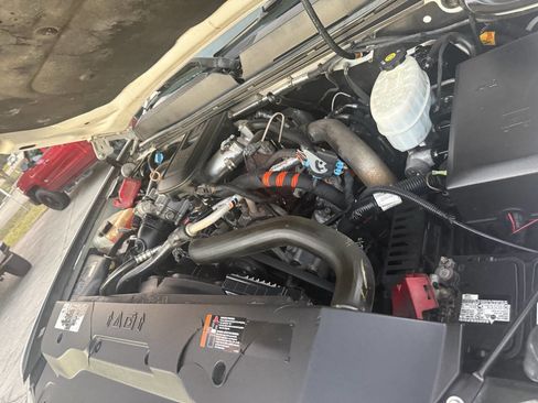 Used 2012 GMC Sierra 2500 Denali w/ Suspension Package, Off-Road image 10