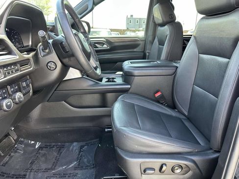 Used 2022 Chevrolet Tahoe Z71 w/ Luxury Package AWD/4WD image 23