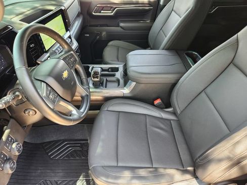 Used 2024 Chevrolet Silverado 1500 LTZ AWD/4WD image 12