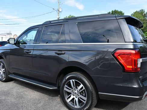 Used 2022 Ford Expedition XLT RWD image 34