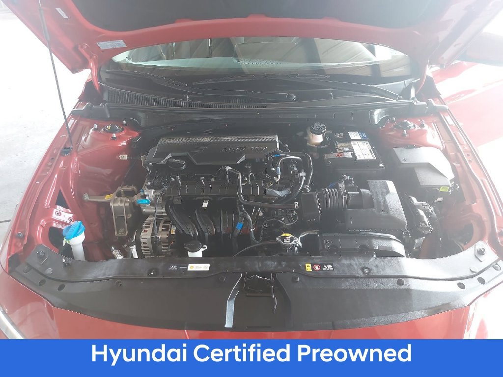 Certified 2025 Hyundai Elantra SEL FWD image 30