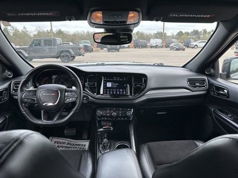 Used 2022 Dodge Durango GT image 34