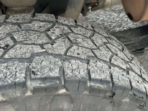 Used 2024 Chevrolet Silverado 2500 LT AWD/4WD image 12