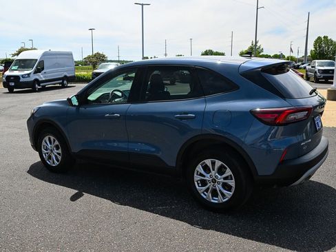 Used 2025 Ford Escape Active w/ Cold Weather Package AWD/4WD image 7