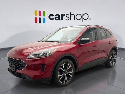 Used 2022 Ford Escape SE w/ SE Sport Appearance Package