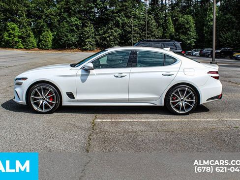 Used 2025 Genesis G70 2.5T RWD image 7