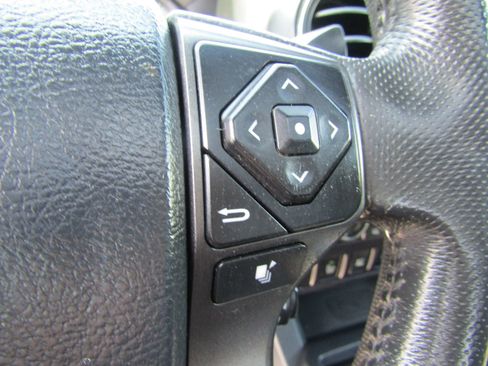 Used 2017 Toyota Tacoma TRD Sport w/ Premium & Technology Package image 34