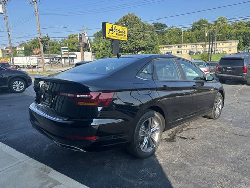 Used 2019 Volkswagen Jetta R-Line FWD image 5