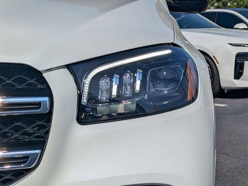 Used 2021 Mercedes-Benz GLS 580 4MATIC image 31