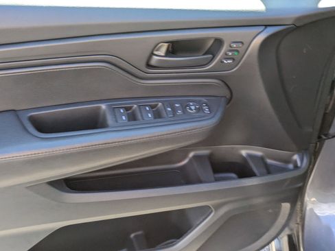 Used 2024 Honda Odyssey EX-L image 15