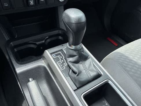 Used 2022 Toyota Tacoma SR5 w/ Technology Package RWD image 33