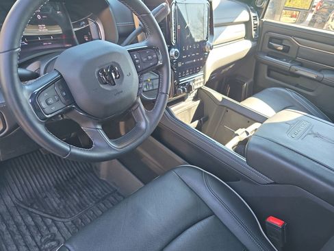 Used 2024 RAM 2500 Limited image 18