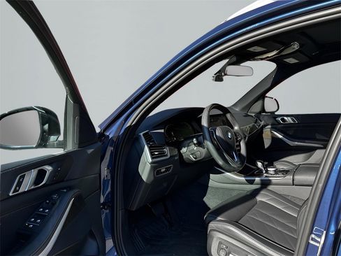 Used 2023 BMW X5 sDrive40i w/ Climate Comfort Package image 9