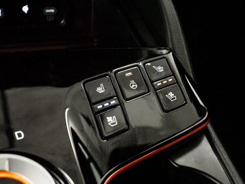 Certified 2025 Kia Sportage SX Prestige image 22