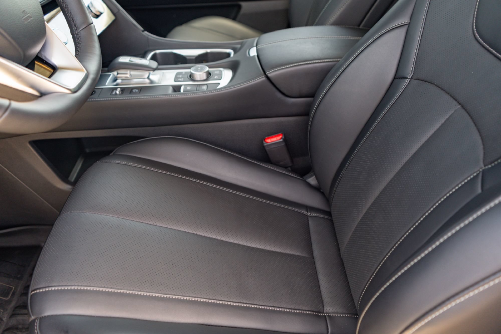 Certified 2026 INFINITI QX60 Luxe w/ Cargo Package FWD image 10