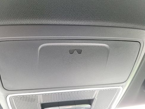 Used 2025 Buick Enclave Avenir AWD/4WD image 19