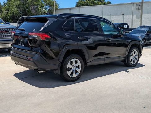 Used 2021 Toyota RAV4 LE w/ Carpet Mat Package (TMS) FWD image 6