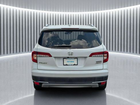 Used 2021 Honda Pilot Touring image 6