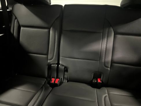 Certified 2025 GMC Yukon Denali AWD/4WD image 15