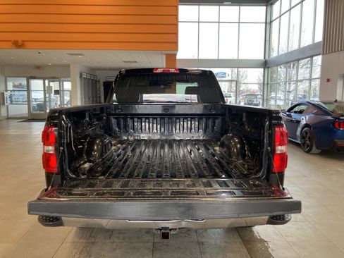 Used 2015 GMC Sierra 1500 SLE w/ SLE Value Package image 23