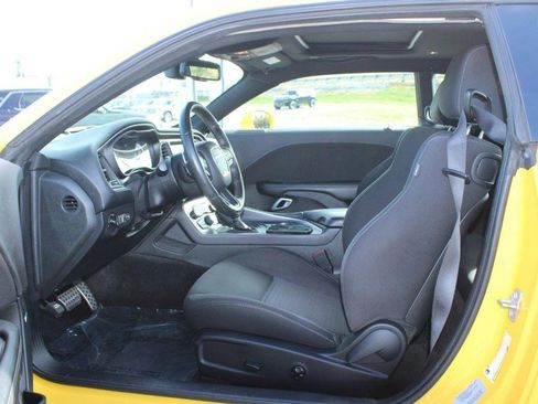 Used 2018 Dodge Challenger T/A image 9