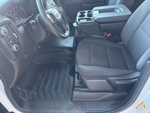 Used 2025 GMC Sierra 1500 Pro image 8