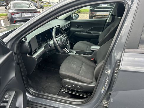 Used 2024 Hyundai Kona SEL AWD/4WD image 14