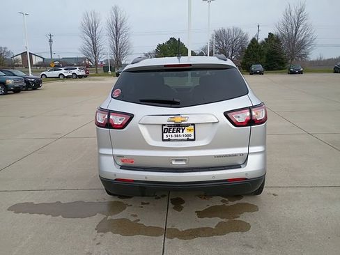 Used 2015 Chevrolet Traverse LT image 6