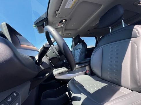 Certified 2024 Kia EV9 Wind AWD/4WD image 14