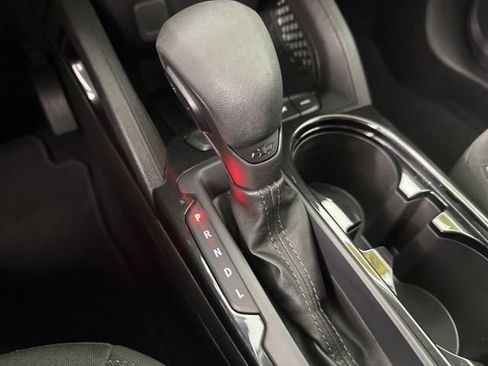 Used 2025 Chevrolet TrailBlazer LT AWD/4WD image 17