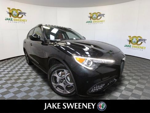 Used 2021 Alfa Romeo Stelvio Sprint w/ Nero Edizione image 1