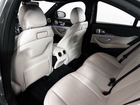 Used 2019 Mercedes-Benz E 450 4MATIC Sedan image 20