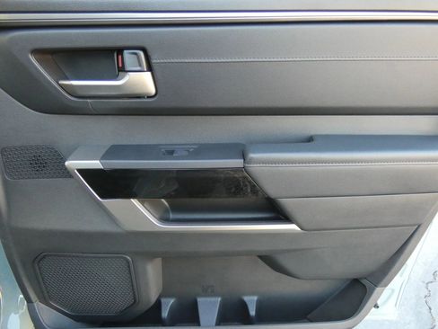 Used 2024 Toyota Tundra Limited image 43