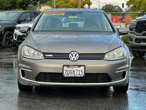 Used 2016 Volkswagen e-Golf SE w/ DC Fast Charging Package image 9