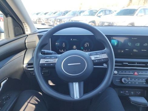 Certified 2026 Hyundai Tucson SE image 18