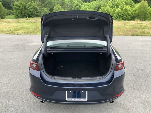 Used 2024 MAZDA MAZDA3 s FWD image 9