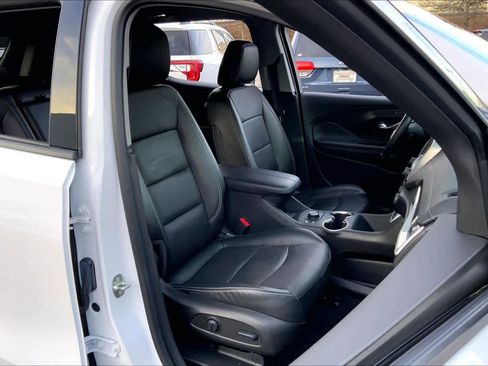 Used 2022 GMC Terrain SLT image 6