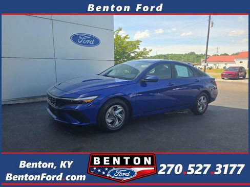 Used 2025 Hyundai Elantra Hybrid w/ Cargo Package FWD image 1