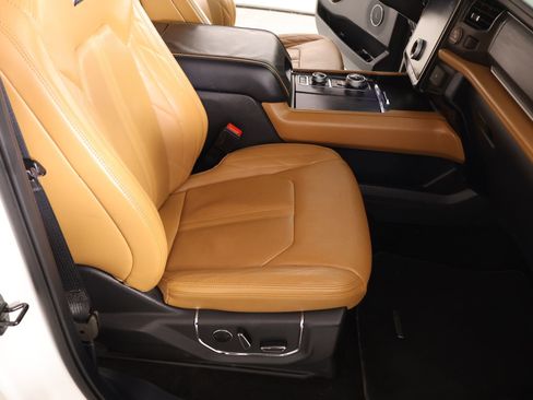 Used 2023 Ford Expedition Max Platinum AWD/4WD image 14