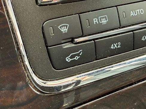 Used 2016 Lincoln Navigator Reserve image 29