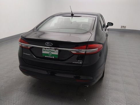 Used 2018 Ford Fusion SE FWD image 7