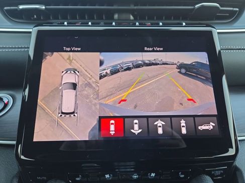 New 2025 Jeep Grand Cherokee L Limited w/ Luxury Tech Group II image 11