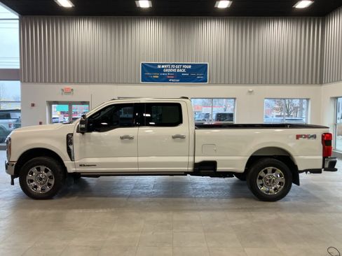 Certified 2023 Ford F350 Lariat w/ Lariat Ultimate Package image 8