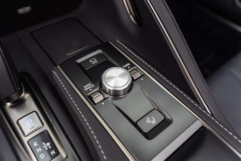 Used 2024 Lexus LC 500 Convertible w/ Touring Package RWD image 97